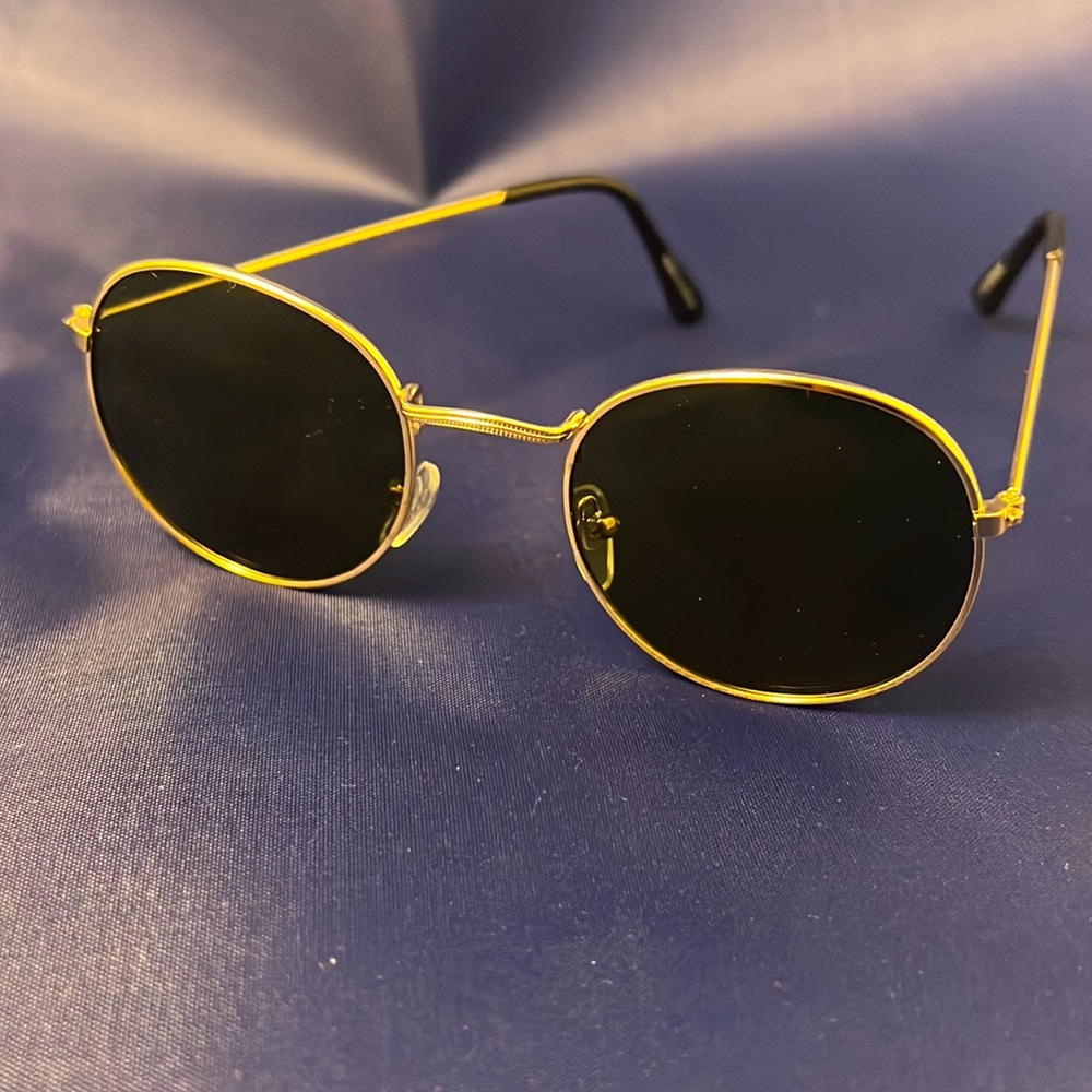 Alessi round sunglasses (with bag)